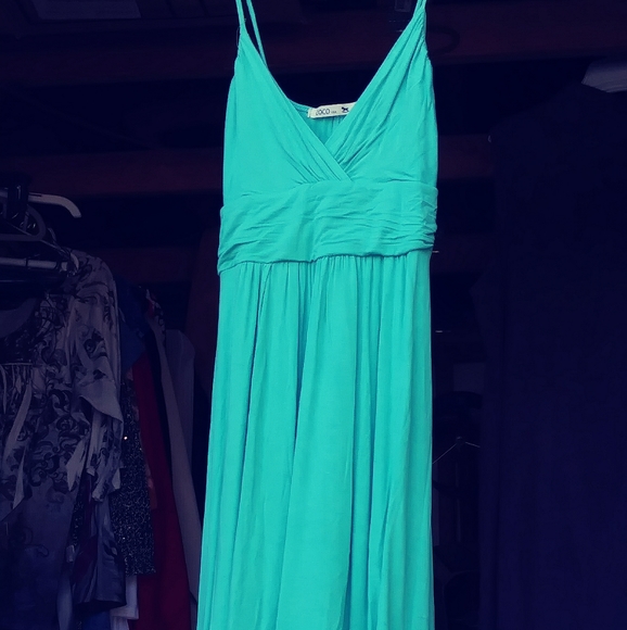 Dress - Picture 1 of 2